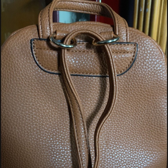 Tan mini backpack - Picture 3 of 4